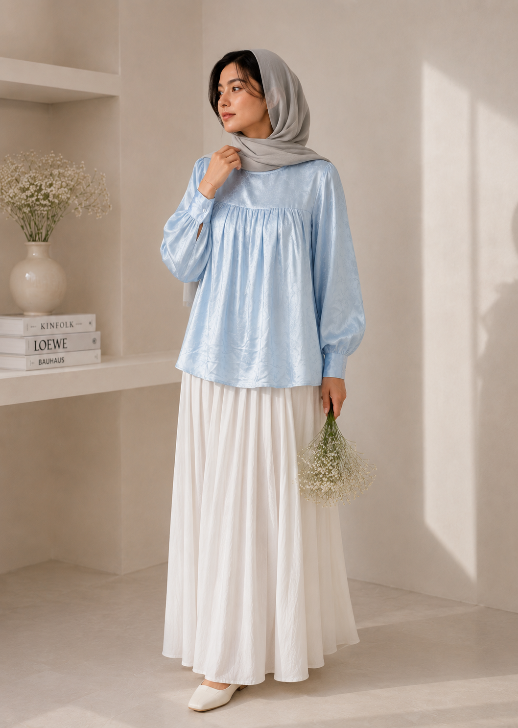 HANEUL SATIN BLOOM TOP